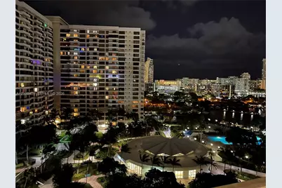 2500 Parkview Dr #2018, Hallandale Beach, FL 33009 - Photo 15