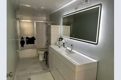 2500 Parkview Dr #2018, Hallandale Beach, FL 33009 - Photo 23