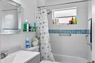 7830 W 8th Ave, Hialeah, FL 33014 - Photo 15