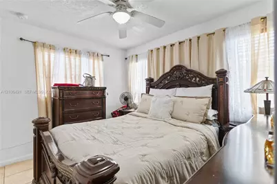 7830 W 8th Ave, Hialeah, FL 33014 - Photo 21