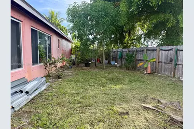 6641 SW 5th St, Pembroke Pines, FL 33023 - Photo 23