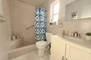 6641 SW 5th St, Pembroke Pines, FL 33023 - Photo 13