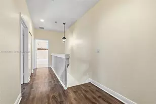 1129 SW 147th Ter, Pembroke Pines, FL 33027 - Photo 9