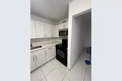 7430 SW 153rd Pl #106-1, Miami, FL 33193 - Photo 9