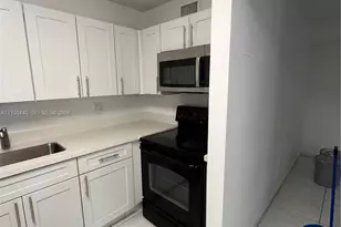 7430 SW 153rd Pl, Miami, FL 33193 - Photo 9