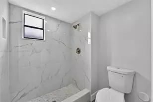 8040 Hampton Blvd, North Lauderdale, FL 33068 - Photo 5