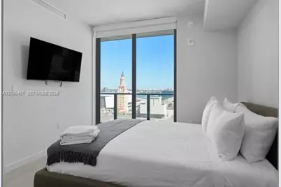 121 NE 5th St #1813, Miami, FL 33132 - Photo 17