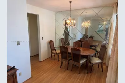 7915 Byron Ave #4, Miami Beach, FL 33141 - Photo 1