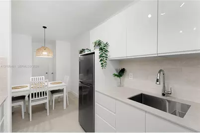 350 Collins Ave #311, Miami Beach, FL 33139 - Photo 9