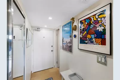 465 Ocean Dr #718, Miami Beach, FL 33139 - Photo 19