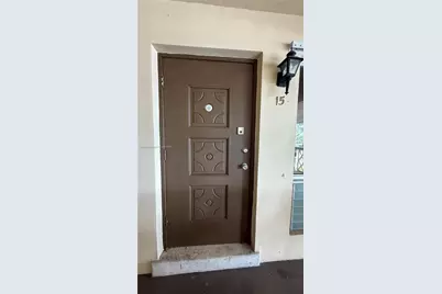 5401 Hollywood Blvd #15, Hollywood, FL 33021 - Photo 3