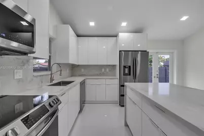 803 NW 133rd Ct, Miami, FL 33182 - Photo 13