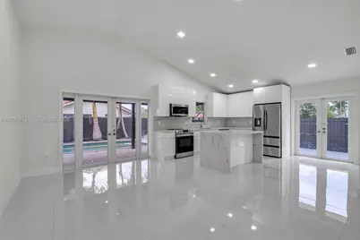 803 NW 133rd Ct, Miami, FL 33182 - Photo 7