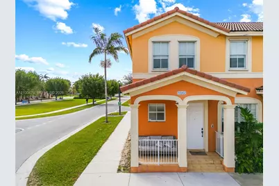 10902 SW 240th St #10902, Homestead, FL 33032 - Photo 1