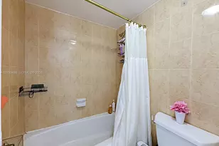 1351 NE Miami Gardens Dr, Miami, FL 33179 - Photo 17