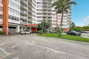 1351 NE Miami Gardens Dr, Miami, FL 33179 - Photo 27