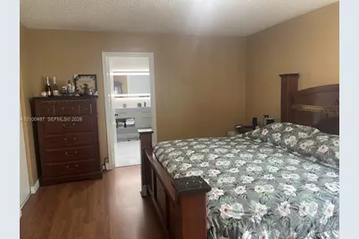 2400 SW 106th Ave, Miramar, FL 33025 - Photo 11