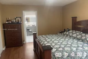 2400 SW 106th Ave, Miramar, FL 33025 - Photo 11