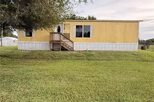 428 Avenue D, Moore Haven, FL 33471 - Photo 1
