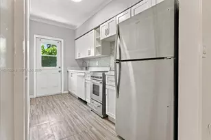 7845 NE Bayshore Ct, Miami, FL 33138 - Photo 23