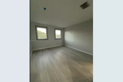 17800 NW 73rd Ave #205-21, Hialeah, FL 33015 - Photo 7