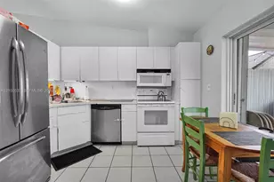 7677 NW 180th Terrace, Hialeah, FL 33015 - Photo 19
