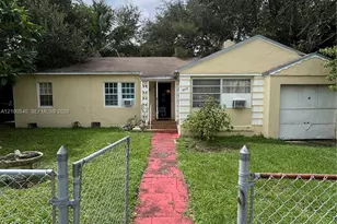 8270 NE 2nd Ct, Miami, FL 33138 - Photo 29