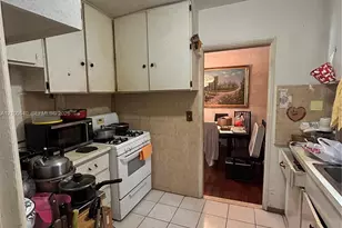 8270 NE 2nd Ct, Miami, FL 33138 - Photo 23