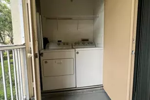 450 S Park Rd, Hollywood, FL 33021 - Photo 25