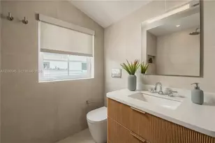 1042 NE 95th St, Miami Shores, FL 33138 - Photo 39