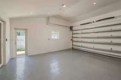 1042 NE 95th St, Miami Shores, FL 33138 - Photo 55