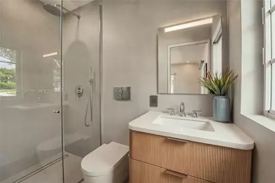 1042 NE 95th St, Miami Shores, FL 33138 - Photo 49