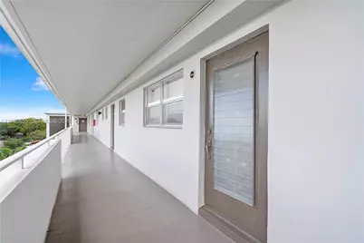 4800 Hillcrest Ln #503-504, Hollywood, FL 33021 - Photo 3