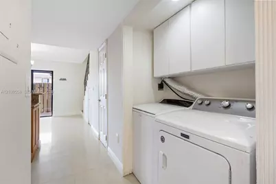 1786 W 42nd St #1786, Hialeah, FL 33012 - Photo 5