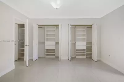 1786 W 42nd St #1786, Hialeah, FL 33012 - Photo 17