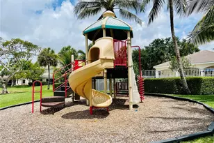5051 Palmbrooke Cir, West Palm Beach, FL 33417 - Photo 25