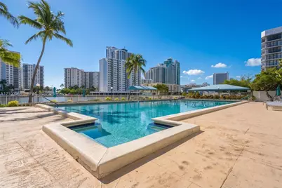 1000 Parkview Dr #627, Hallandale Beach, FL 33009 - Photo 1