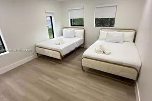 905 SW 13th Ct, Miami, FL 33135 - Photo 19