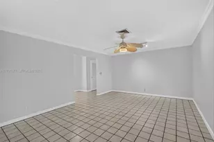 5921 SW 15th St, Plantation, FL 33317 - Photo 23