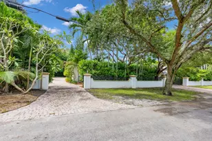 1101 Coral Wy, Coral Gables, FL 33134 - Photo 3