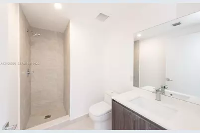 488 NE 18th St #1907, Miami, FL 33132 - Photo 17