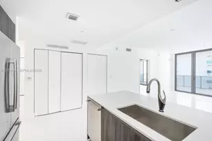 488 NE 18th St, Miami, FL 33132 - Photo 9