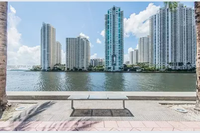 325 S Biscayne Blvd #4318, Miami, FL 33131 - Photo 21