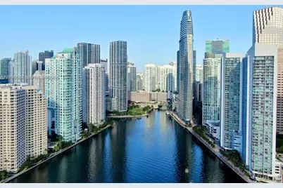 325 S Biscayne Blvd #4318, Miami, FL 33131 - Photo 3