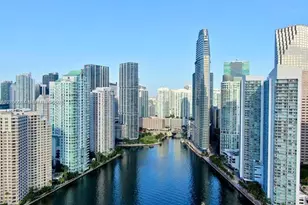 325 S Biscayne Blvd, Miami, FL 33131 - Photo 3