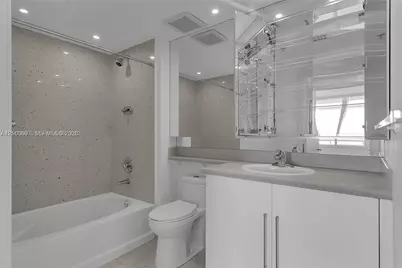 325 S Biscayne Blvd #4318, Miami, FL 33131 - Photo 15