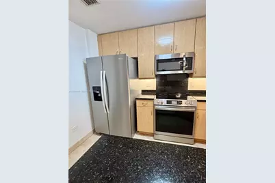 801 Brickell Key Blvd #1808, Miami, FL 33131 - Photo 5