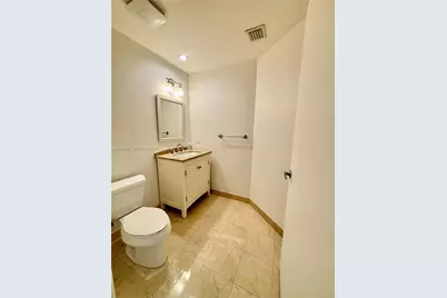 801 Brickell Key Blvd #1808, Miami, FL 33131 - Photo 15