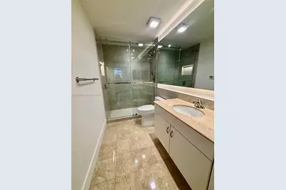 801 Brickell Key Blvd #1808, Miami, FL 33131 - Photo 11