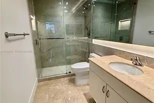 801 Brickell Key Blvd, Miami, FL 33131 - Photo 11